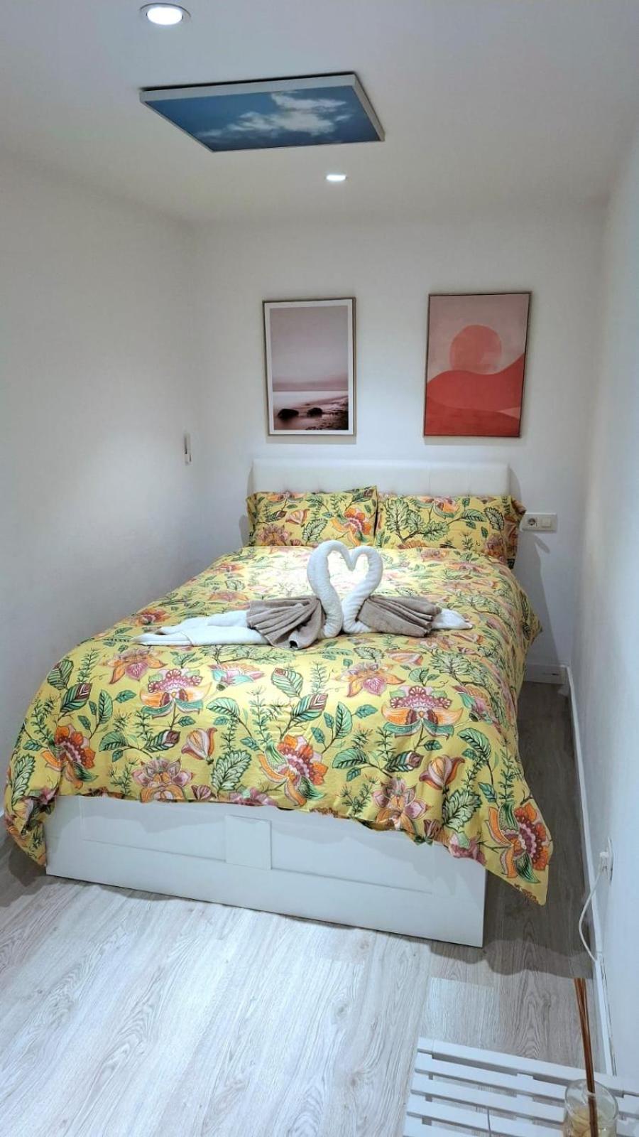 Moderno Apartamento Con Garaje Privado En El Centro De Vigo Bagian luar foto