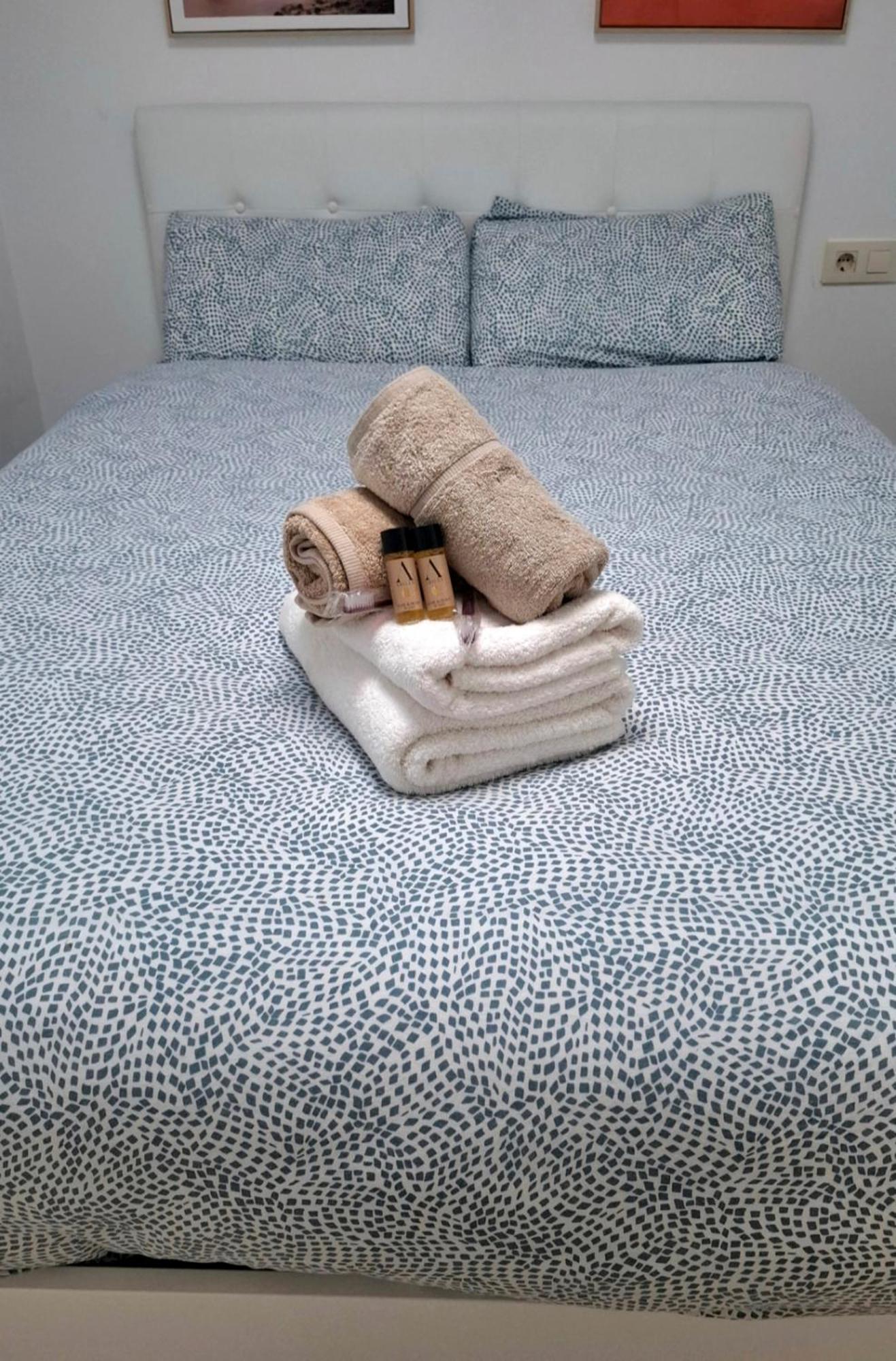 Moderno Apartamento Con Garaje Privado En El Centro De Vigo Ruang foto
